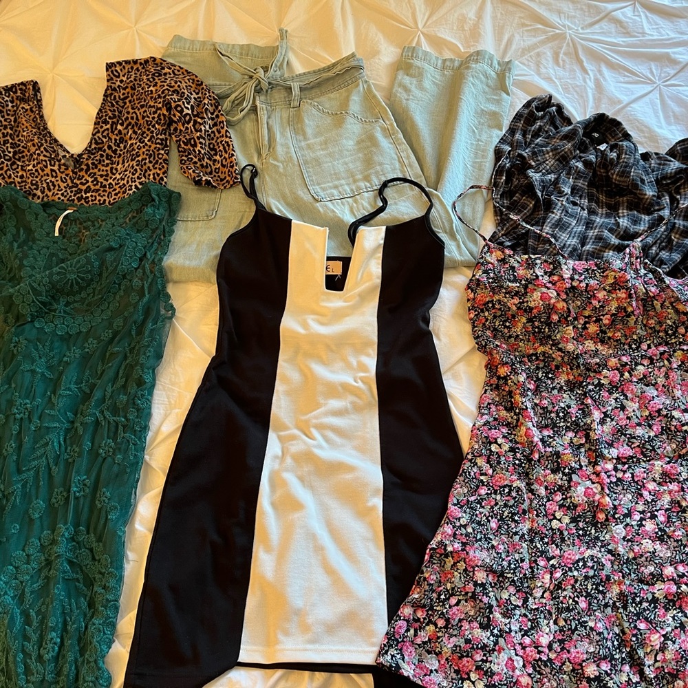 AMAZING URBAN AND FREE PEOPLE BUNDLE - SIZE M